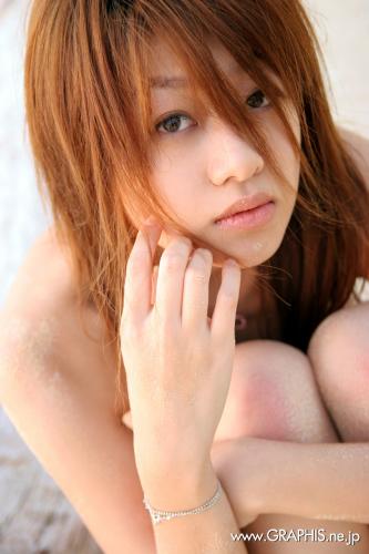 [Graphis] First Gravure 初脱ぎ娘 No039 Nagisa Sasaki 佐々木渚紗